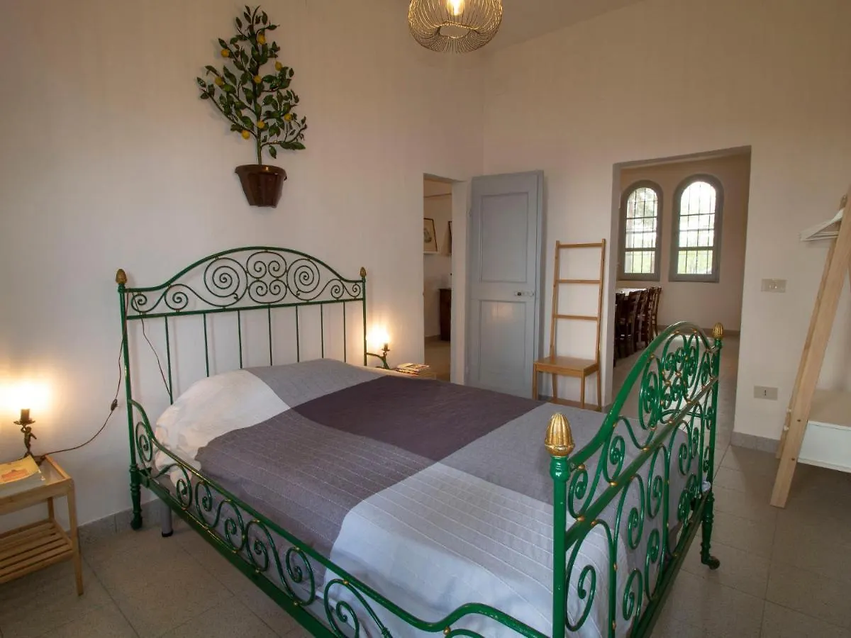 Locazione Turistica Casa Bianca Villa Lorenzana 0*,  Italy